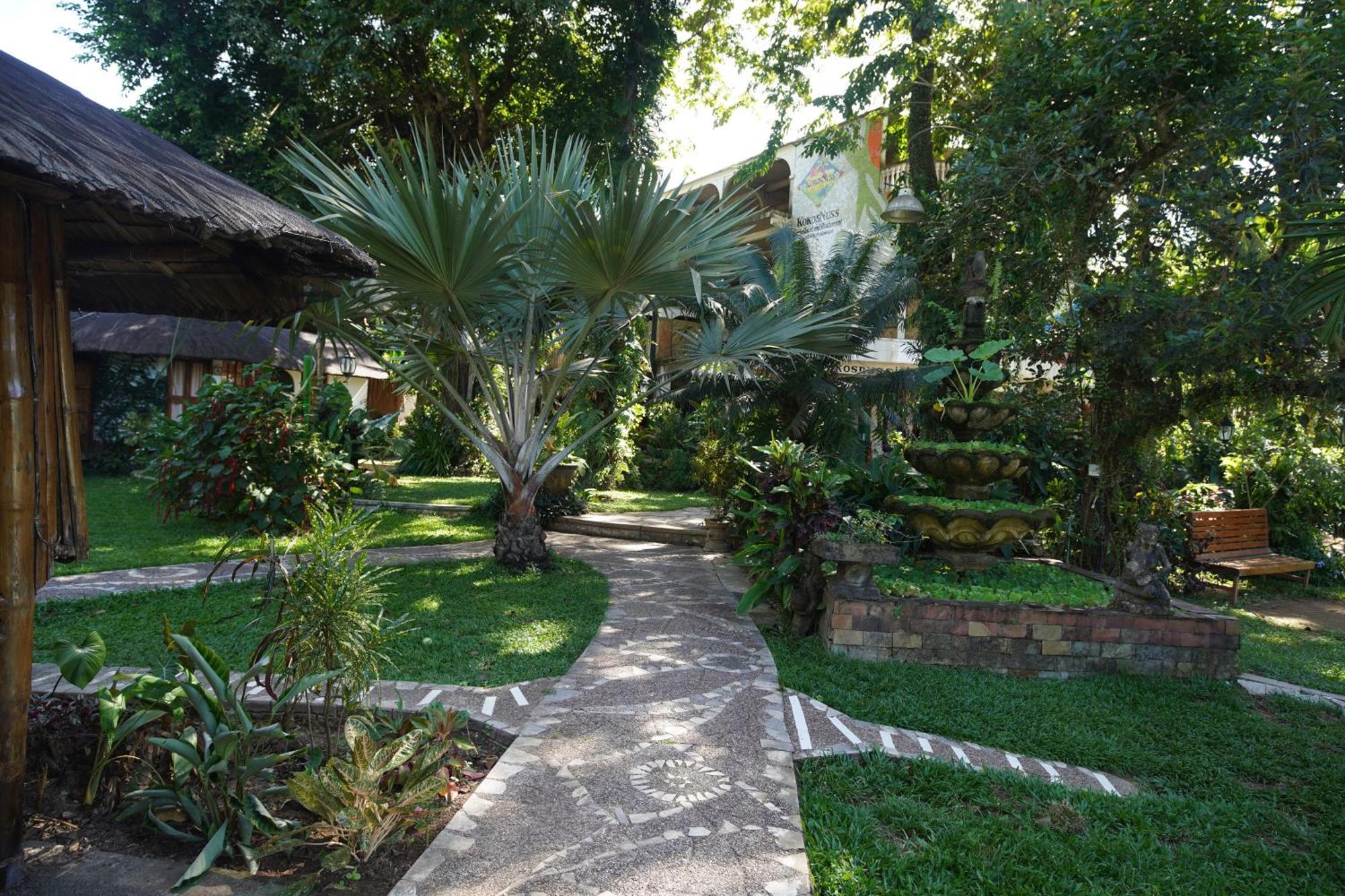 Kokosnuss Garden Resort Coron Buitenkant foto