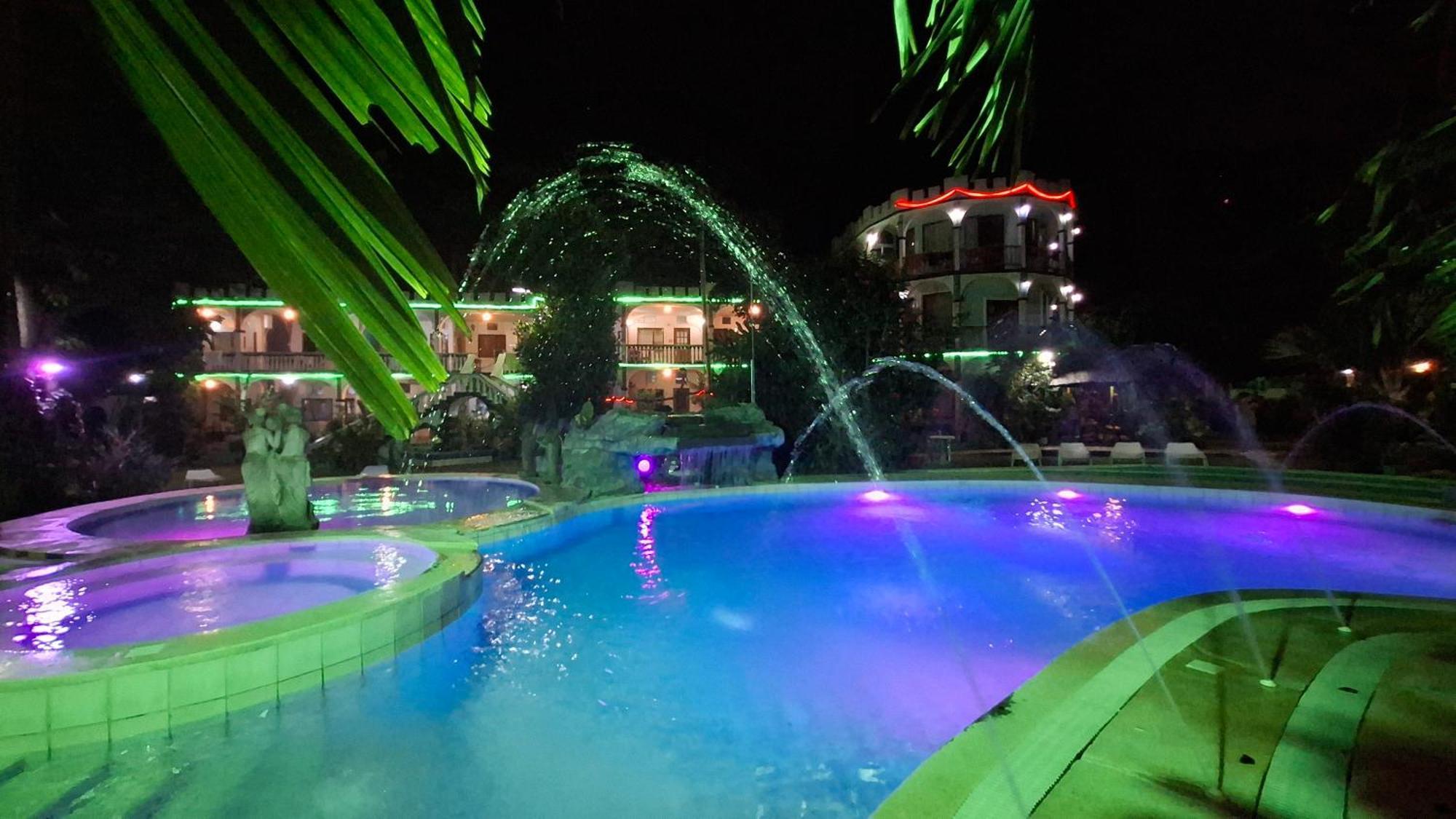Kokosnuss Garden Resort Coron Buitenkant foto