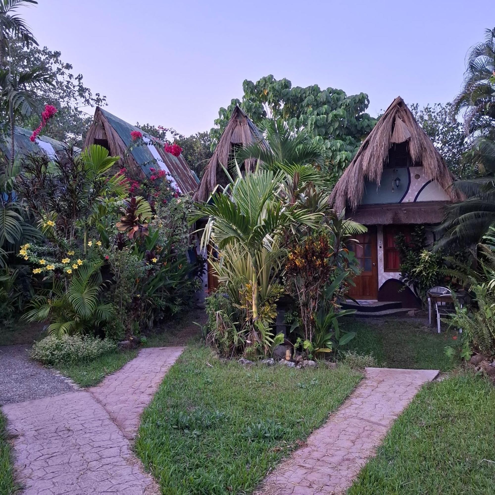 Kokosnuss Garden Resort Coron Buitenkant foto